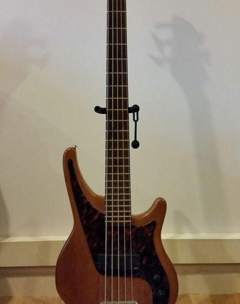 Status Shark 5 String - Studio Hire